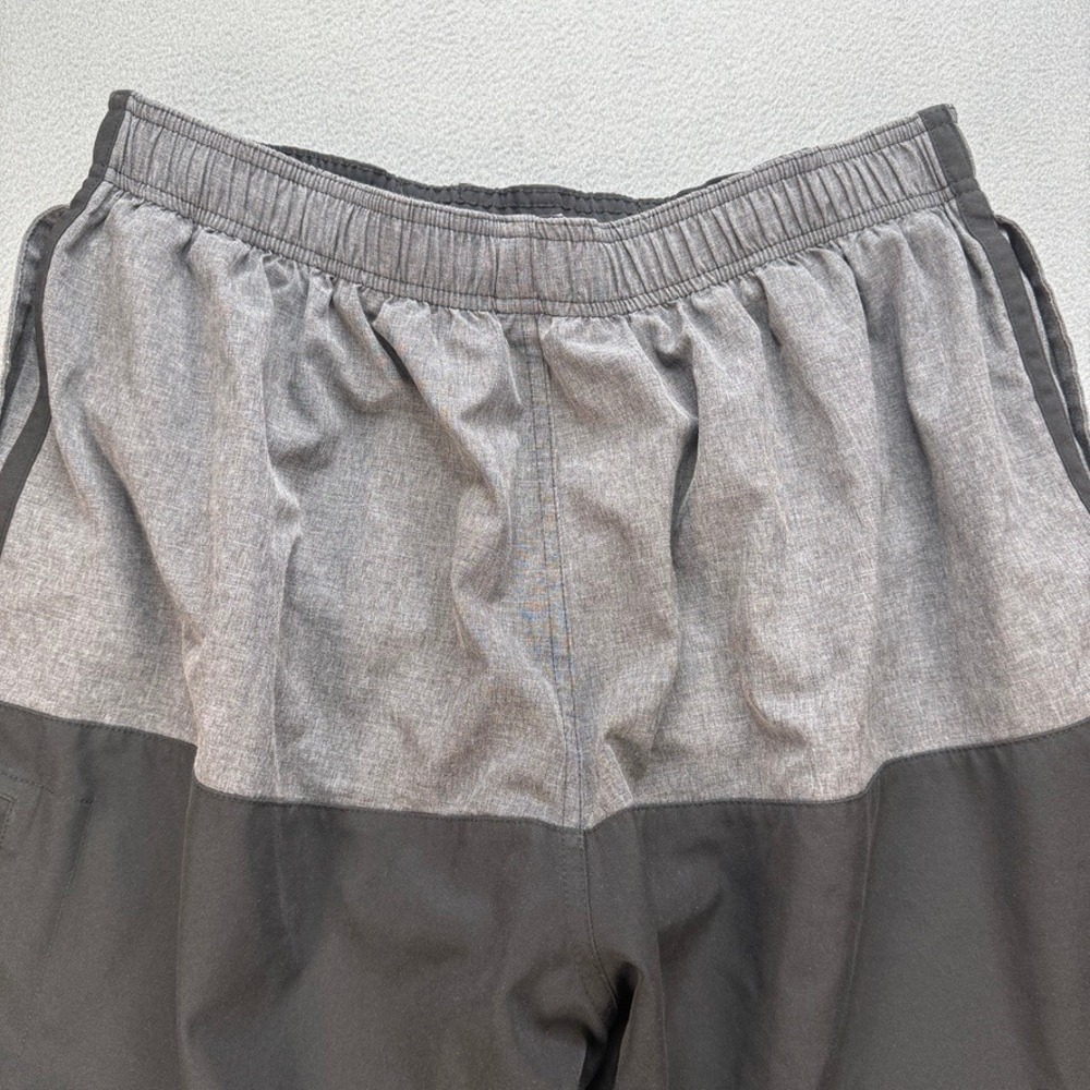Nike Swim Trunks Board Shorts Regular Fit XL Gray Black Colorblock Drawstring - Picture 12 of 14